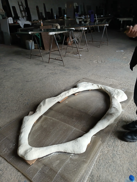 آینه قدی صخره ای