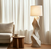 آباژور ایستاده