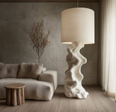 آباژور ایستاده