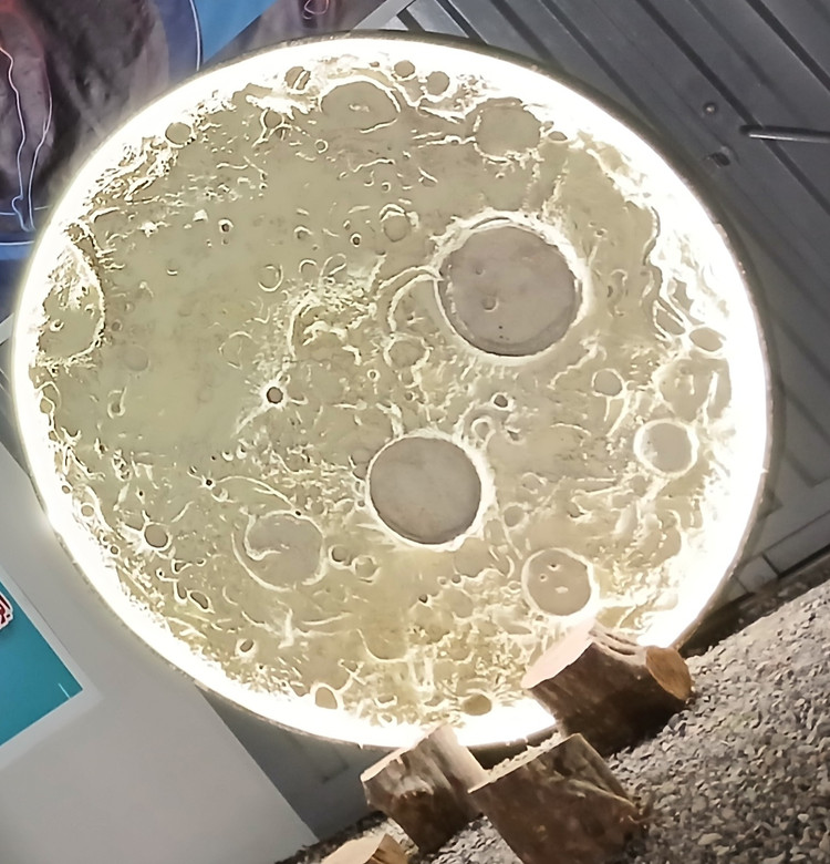 چراغ خواب ماه